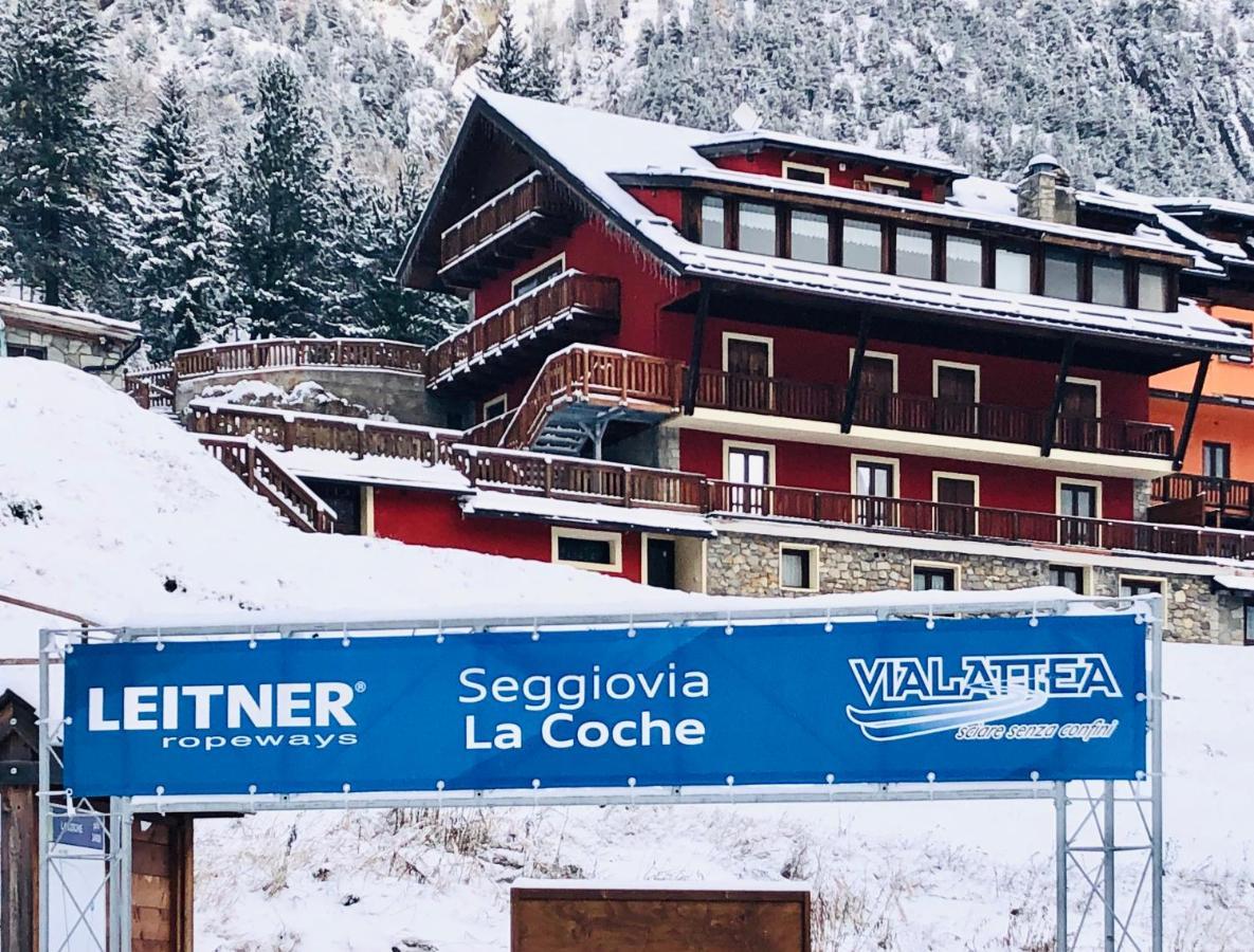 Hotel Piccolo Chalet クラヴィエーレ エクステリア 写真