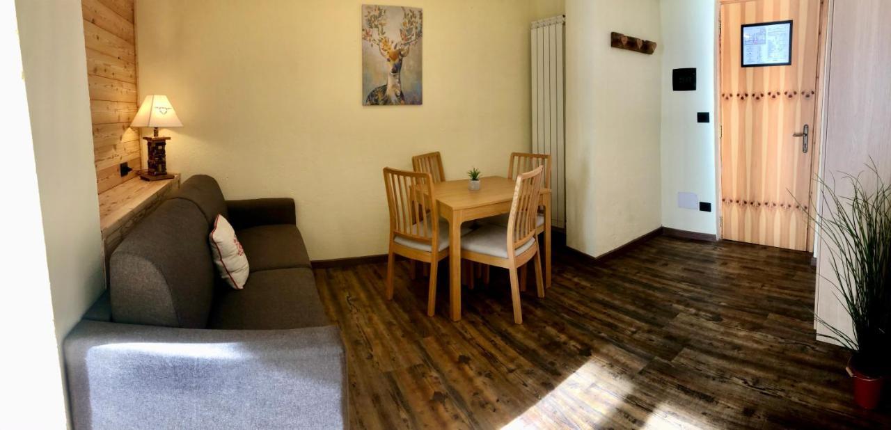 Hotel Piccolo Chalet クラヴィエーレ エクステリア 写真