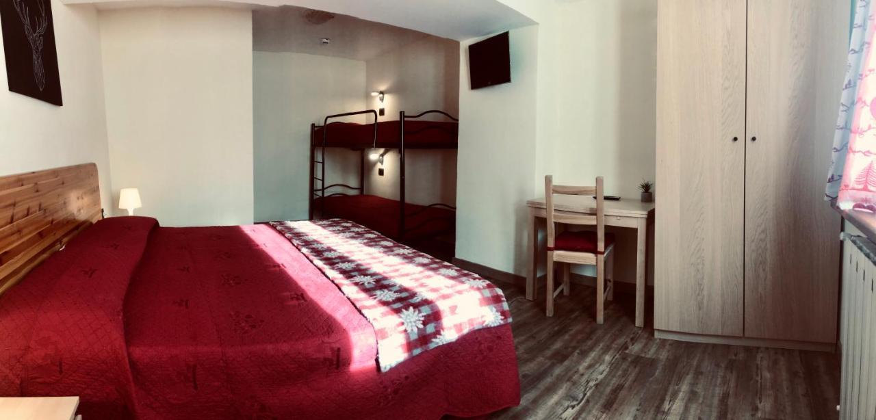 Hotel Piccolo Chalet クラヴィエーレ エクステリア 写真