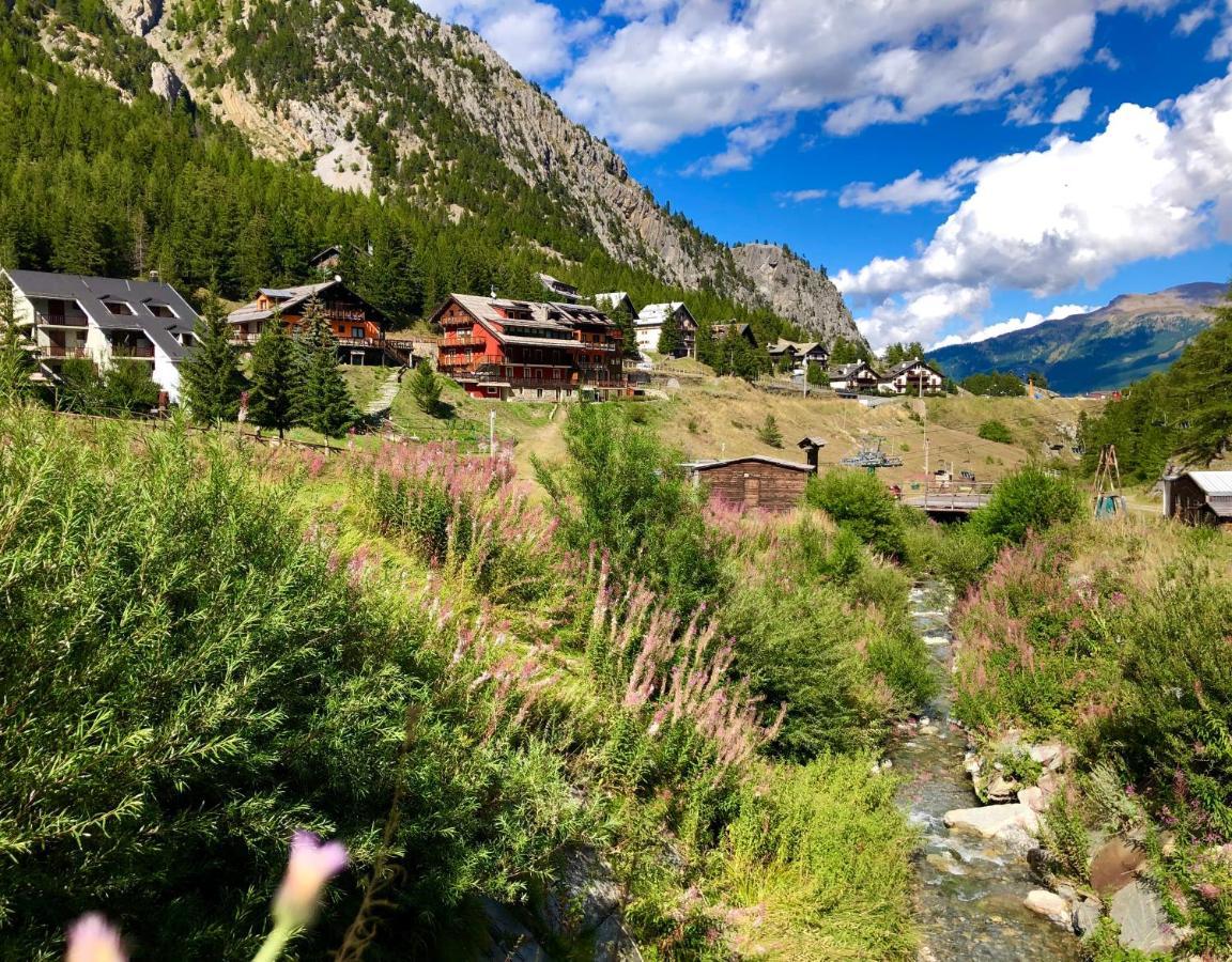 Hotel Piccolo Chalet クラヴィエーレ エクステリア 写真