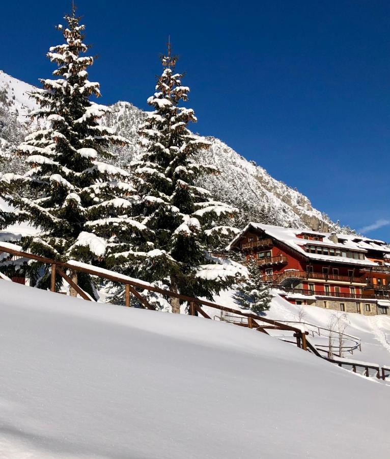 Hotel Piccolo Chalet クラヴィエーレ エクステリア 写真